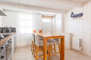 冰箱、微波炉、烤箱、洗碗机