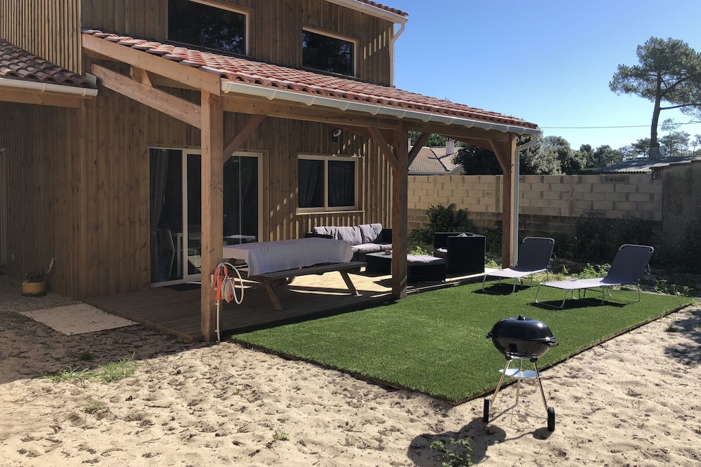 PRETTY CHALET WOOD 5 min walk from the ocean