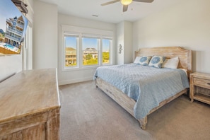 9 bedrooms, free WiFi, bed sheets, wheelchair access