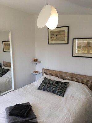 3 室のベッドルーム、アイロン / アイロン台、旅行用ベビーベッド、WiFi (無料)