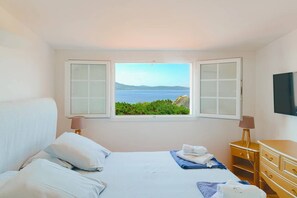 4 Schlafzimmer, Zimmersafe, Bügeleisen/Bügelbrett, kostenloses WLAN