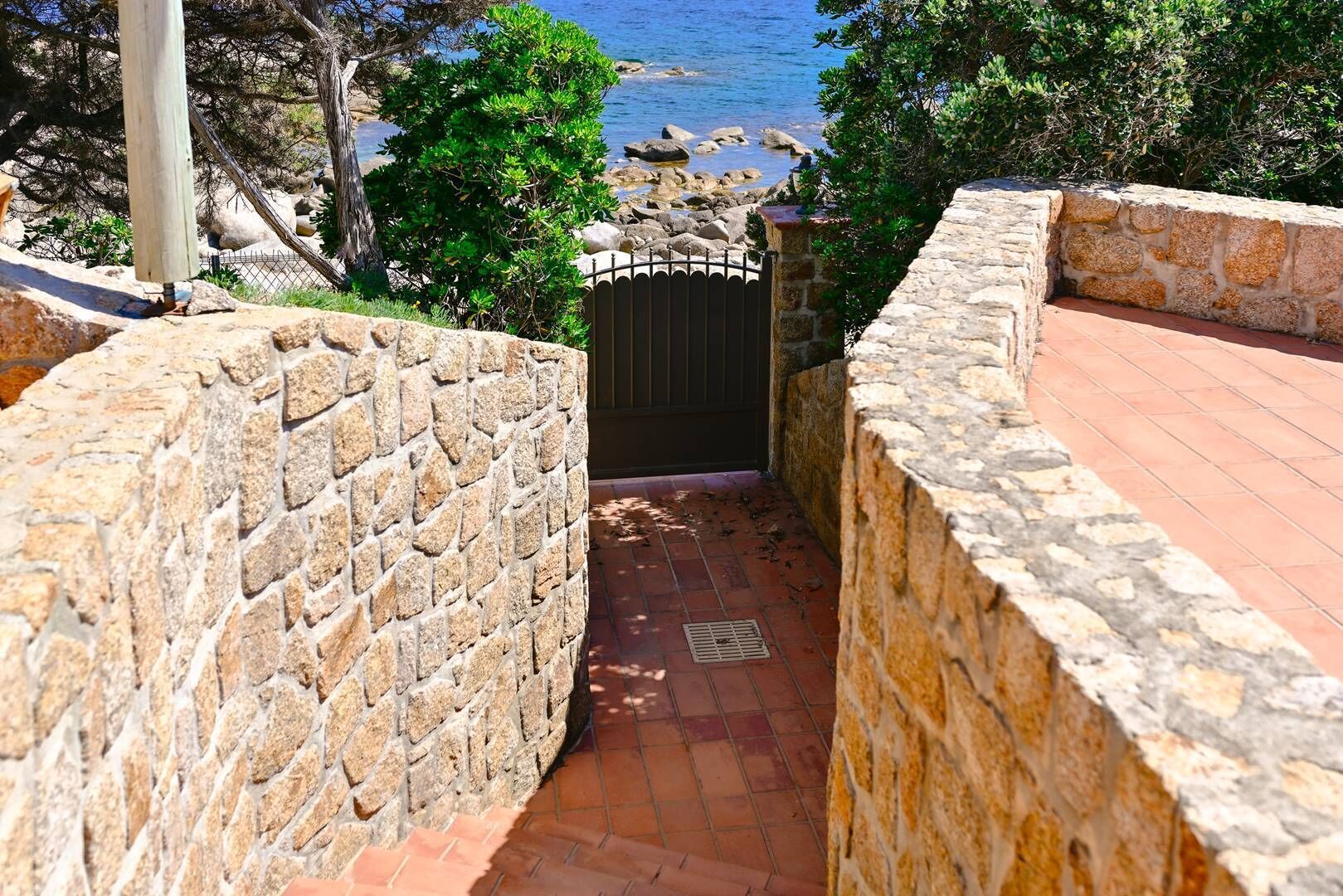 Enceinte de l’hébergement