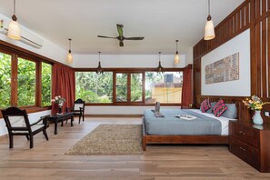 10 habitaciones y caja de seguridad en la habitación 