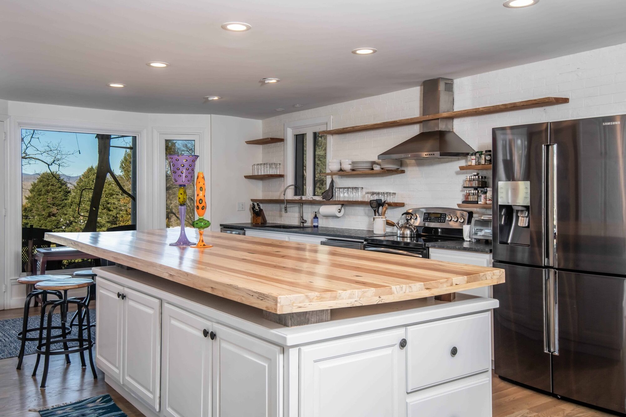 Luxury family retreat home with stunning mountain views.