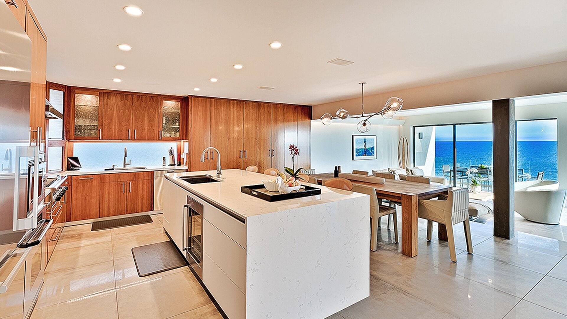 *OCEANFRONT* Modern Beach Villa