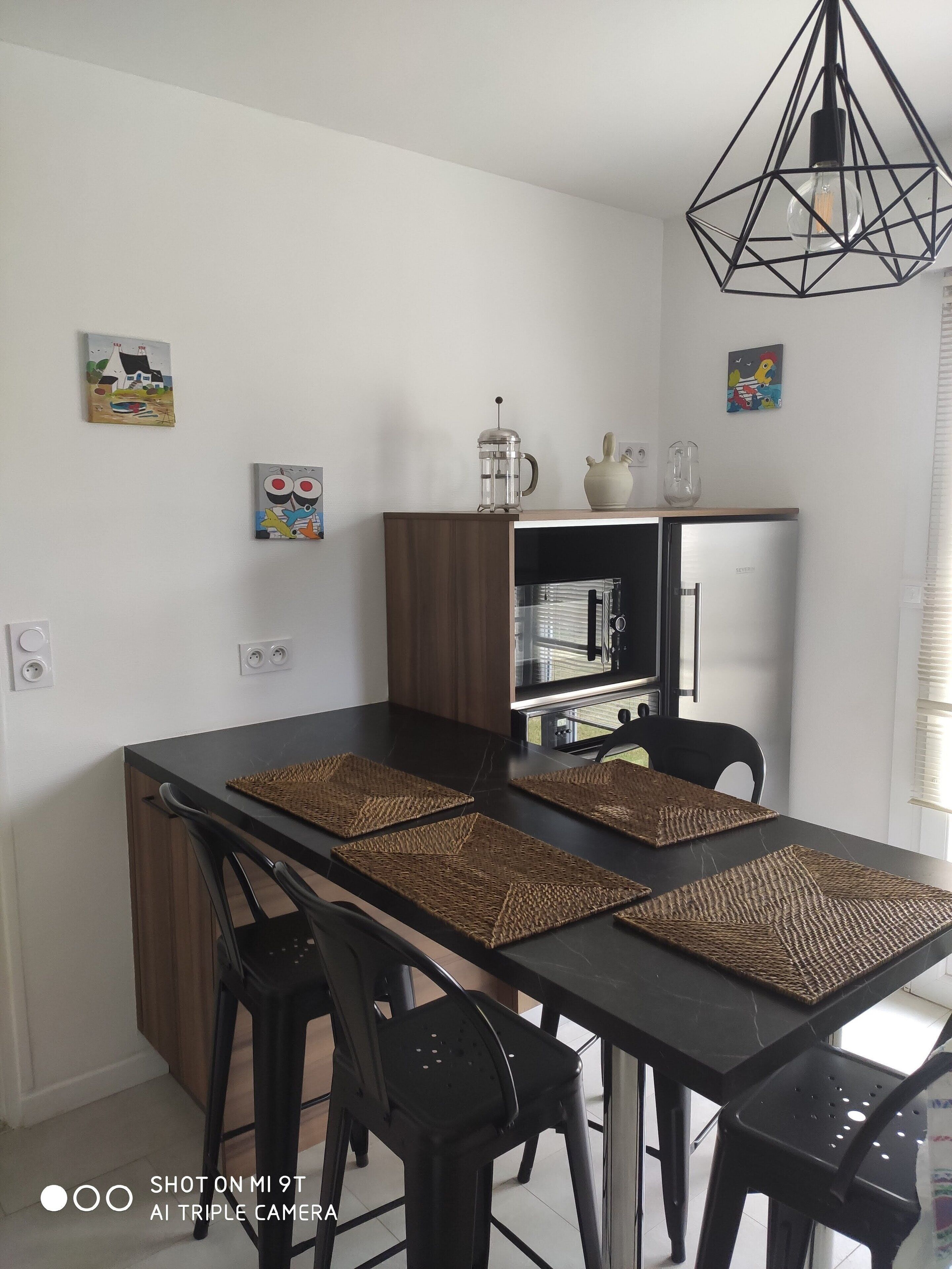 HOUSE ON ONE LEVEL WITH VERANDA, ENCLOSED GARDEN WITH BONO, GULF OF MORBIHAN