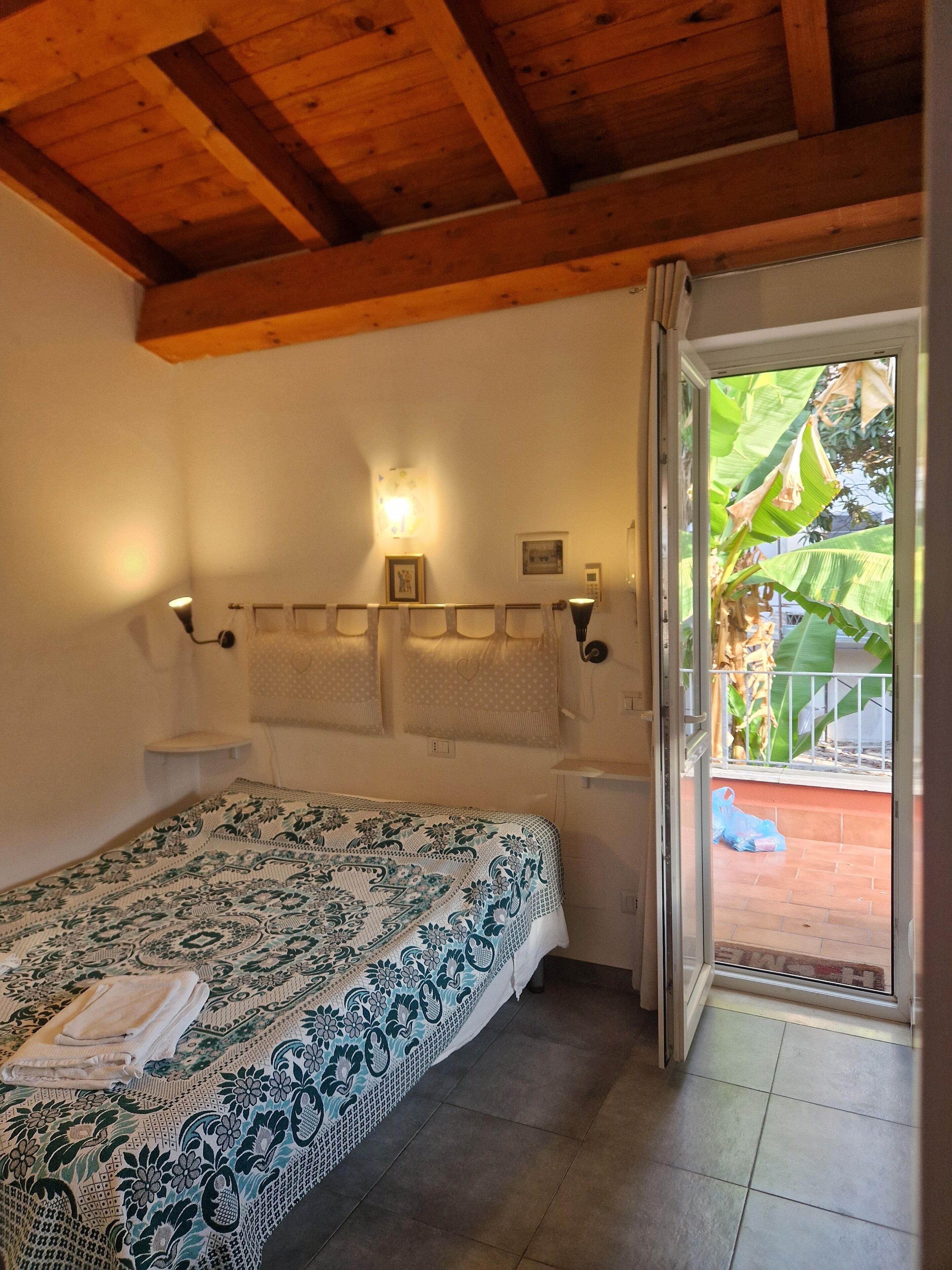 1 chambre, fer et planche à repasser, Wi-Fi gratuit, draps fournis