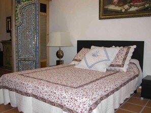 2 bedrooms, in-room safe, iron/ironing board, WiFi