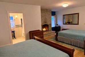 1 habitación, tabla de planchar con plancha, wifi gratis y ropa de cama 