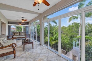 Immagine non classificata, 2 di 42, pulsante