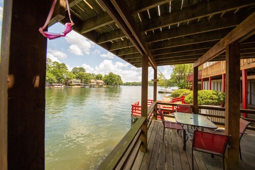 CASA LAGO - LAKE FRONT TOWNHOME w/ SPECTACULAR Views w/boat 