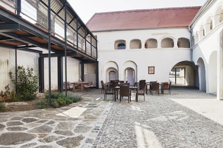 庭院. vierzigerhof