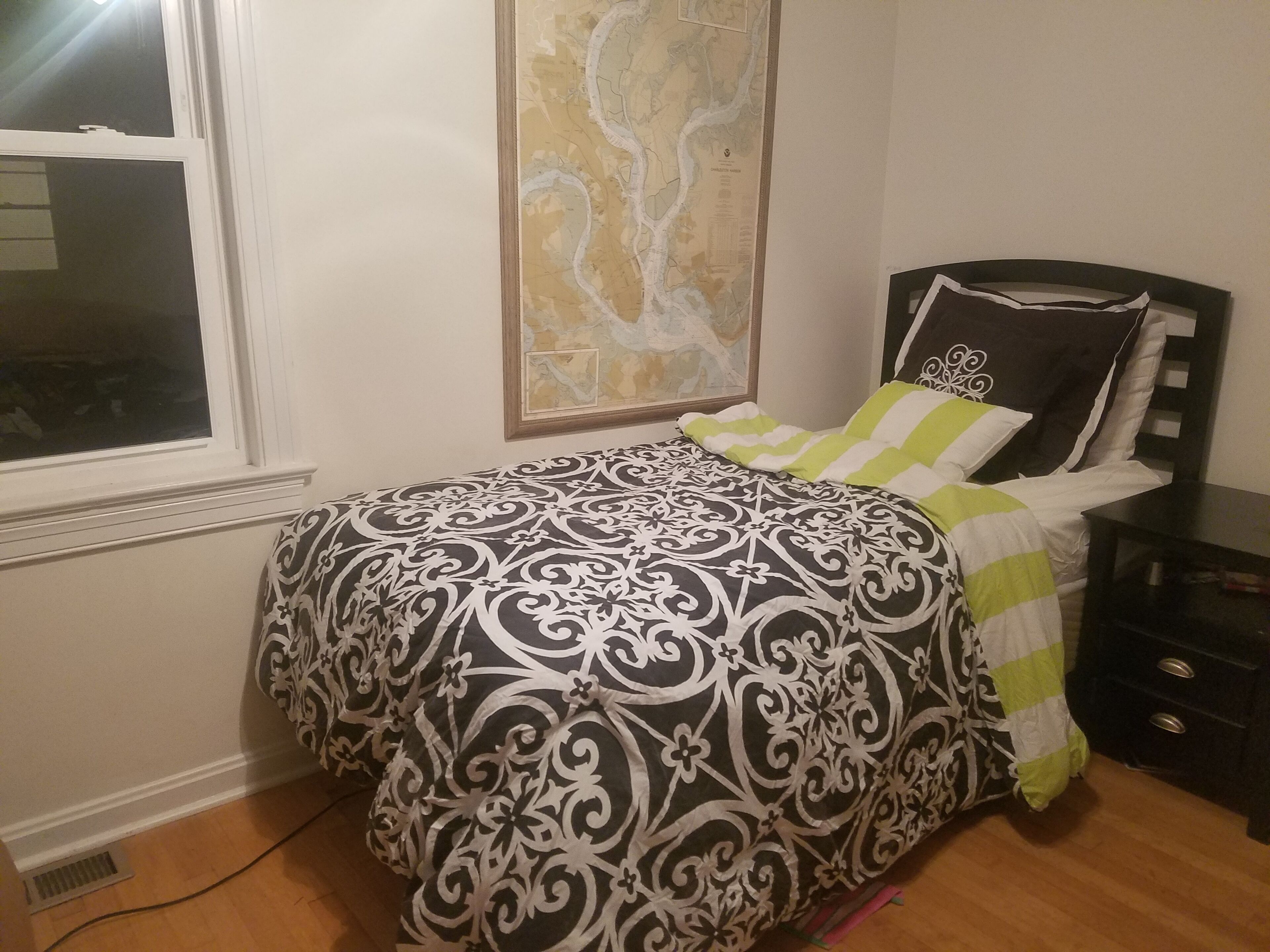 Bike to beach, 10 min to downtown, sleeps 7