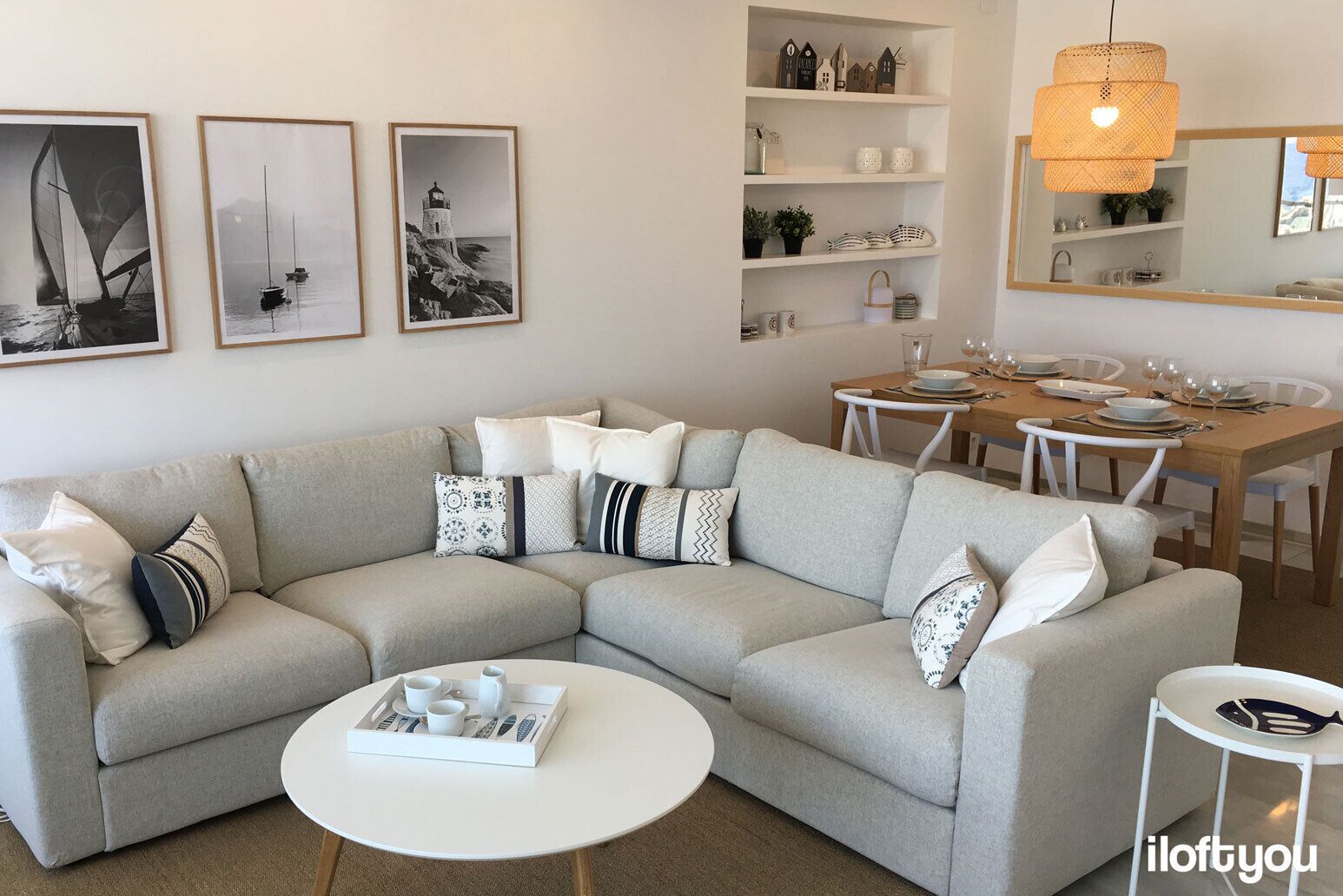 Spacious apartment with spectacular sea views