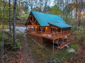 Exterior - Cardinal Cabin (Hocking Hills area) (Sugar Grove)