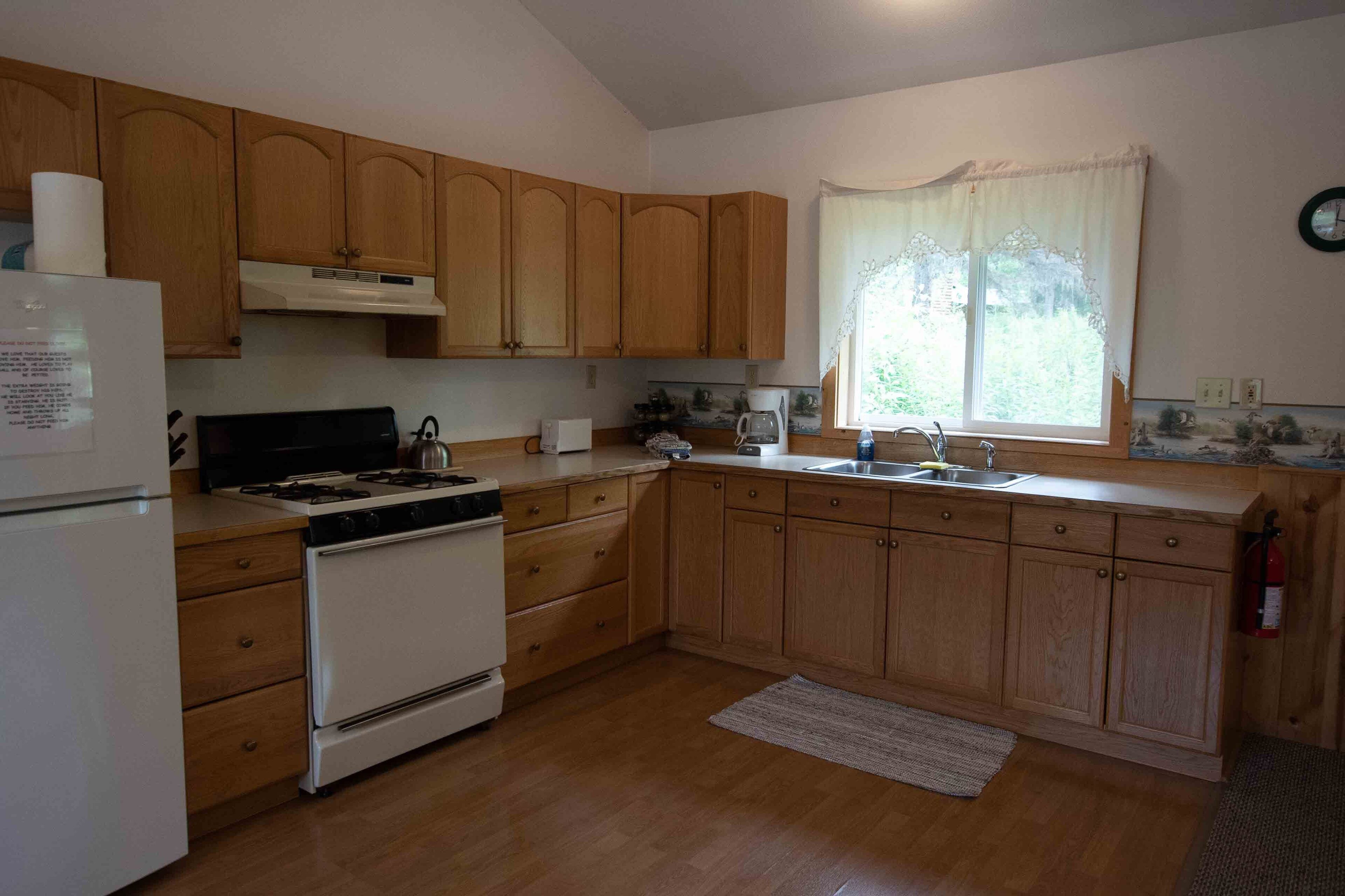 Gate Creek Cabins | Beaver's Hideaway