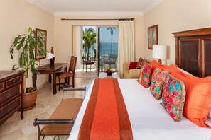 3 bedrooms, iron/ironing board, free WiFi, bed sheets - Beachfront Luxury 3BR Ocean Front Villa – Steps from Pool and Beach! (Cabo San Lucas)