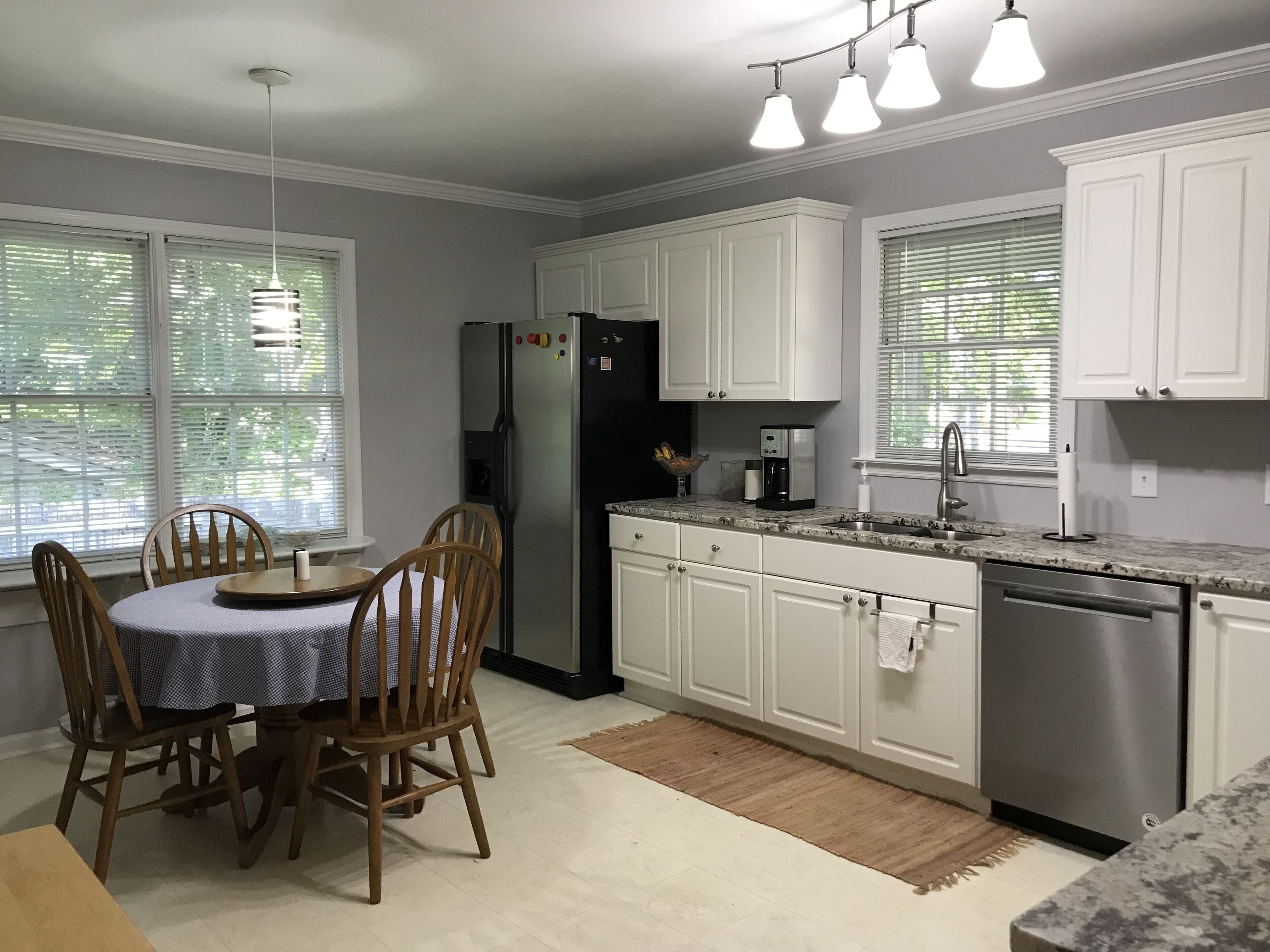 Ginny's Place-Clean, Comfortable and Convenient