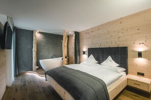 Family Apartment, 3 Bedrooms (Cir) | Living area | Flat-screen TV, heated floors - Lüch de Costa (Corvara in Badia)