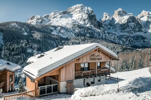 Front of property - Lüch de Costa (Corvara in Badia)