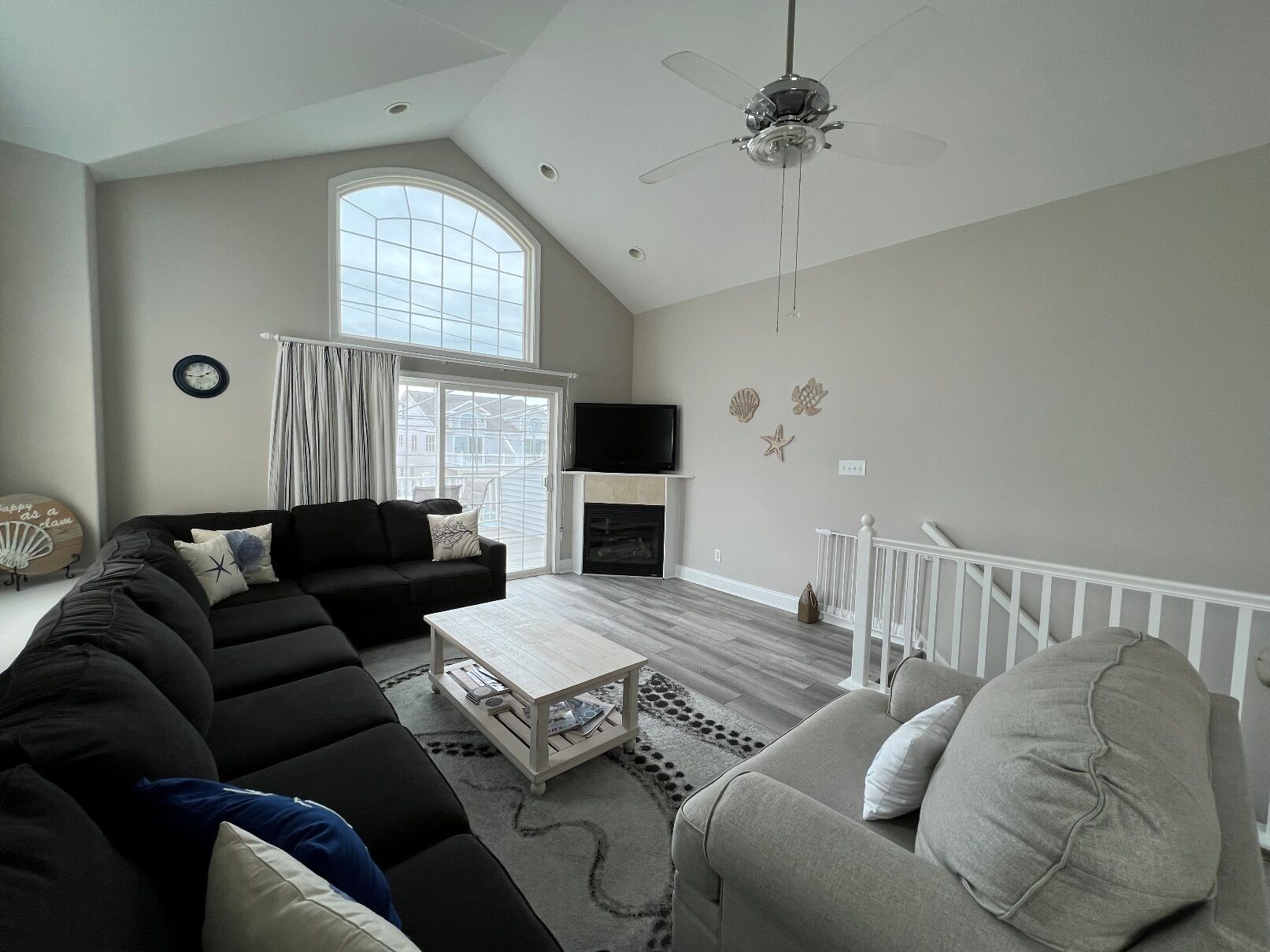 4 Houses from the Beach  Ocean Views  Great Location!!!