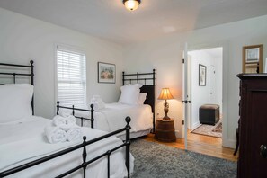 3 camere, ferro/asse da stiro, accesso a Internet, lenzuola