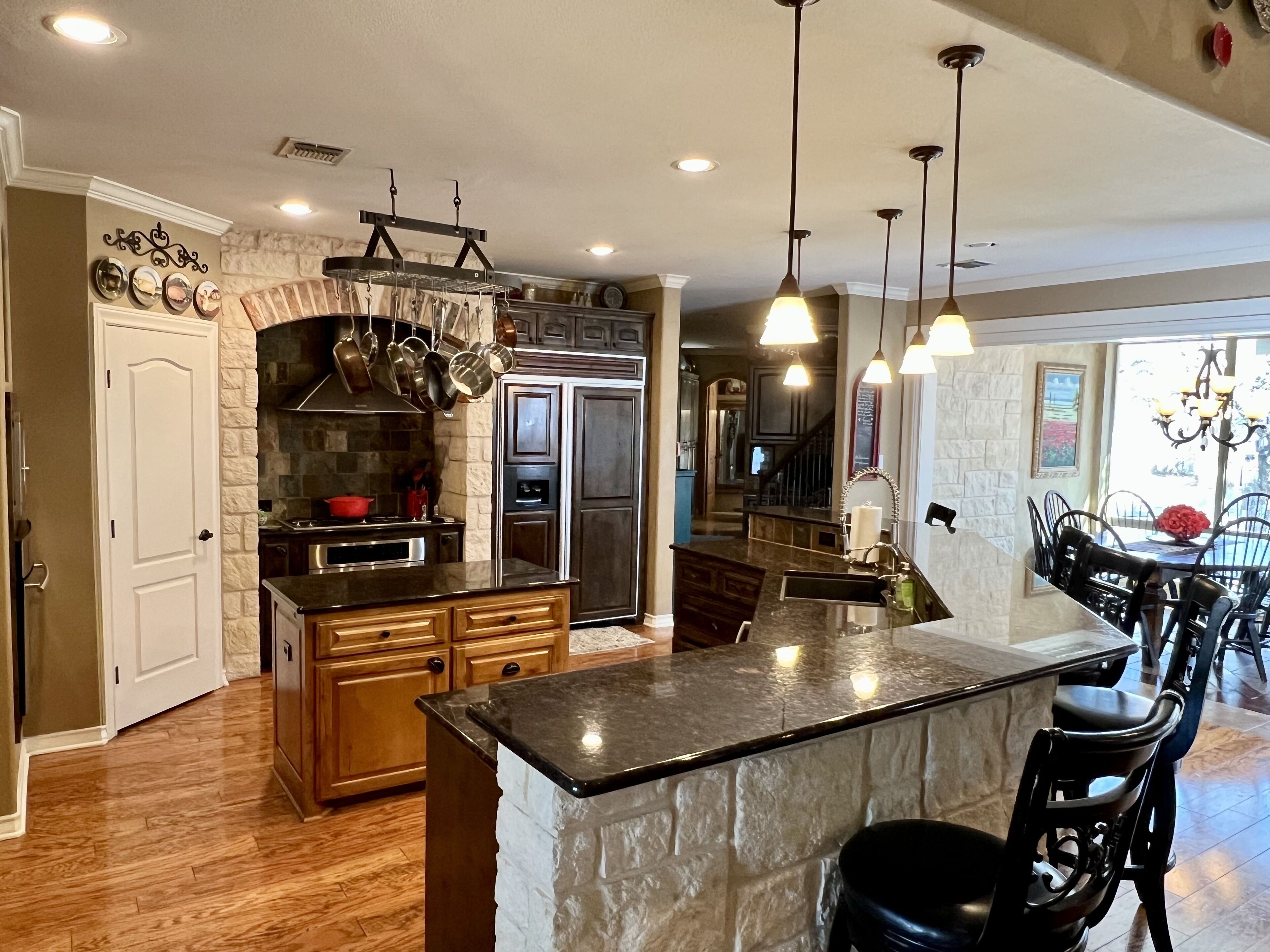 Luxury Private Resort, 2 Pools, Hot Tub, Elevated Playground  & More!!