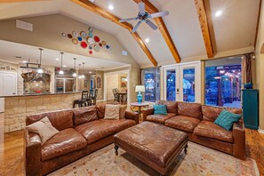 Smart TV, fireplace, video games, DVD player