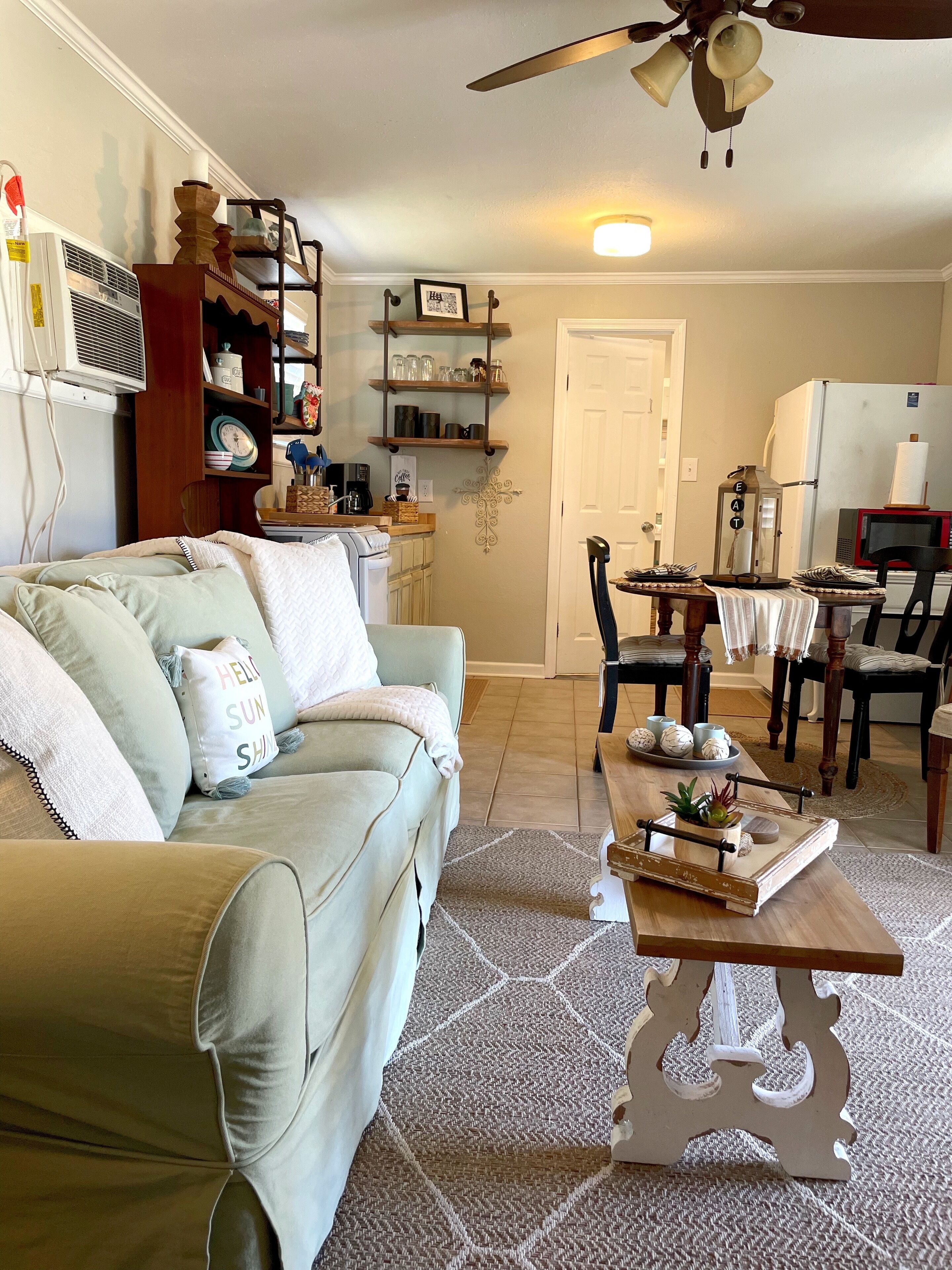 Cozy Cottage minutes to Old Town, Bay Saint Louis and Gulf Coast Beaches ⛱