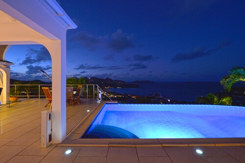 MYSTIQUE - LUXURY VILLA AT THE HEART OF THE ISLAND