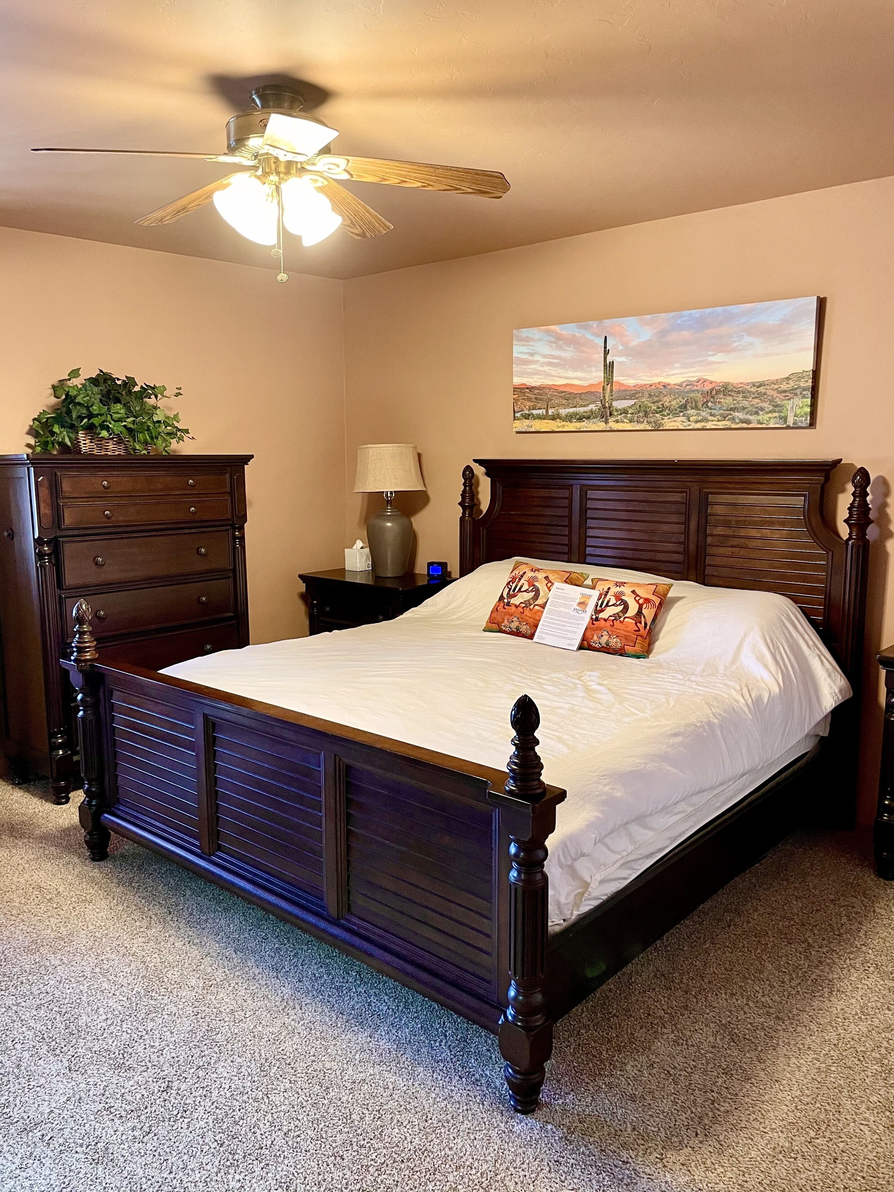 3 bedrooms, desk, iron/ironing board, travel crib