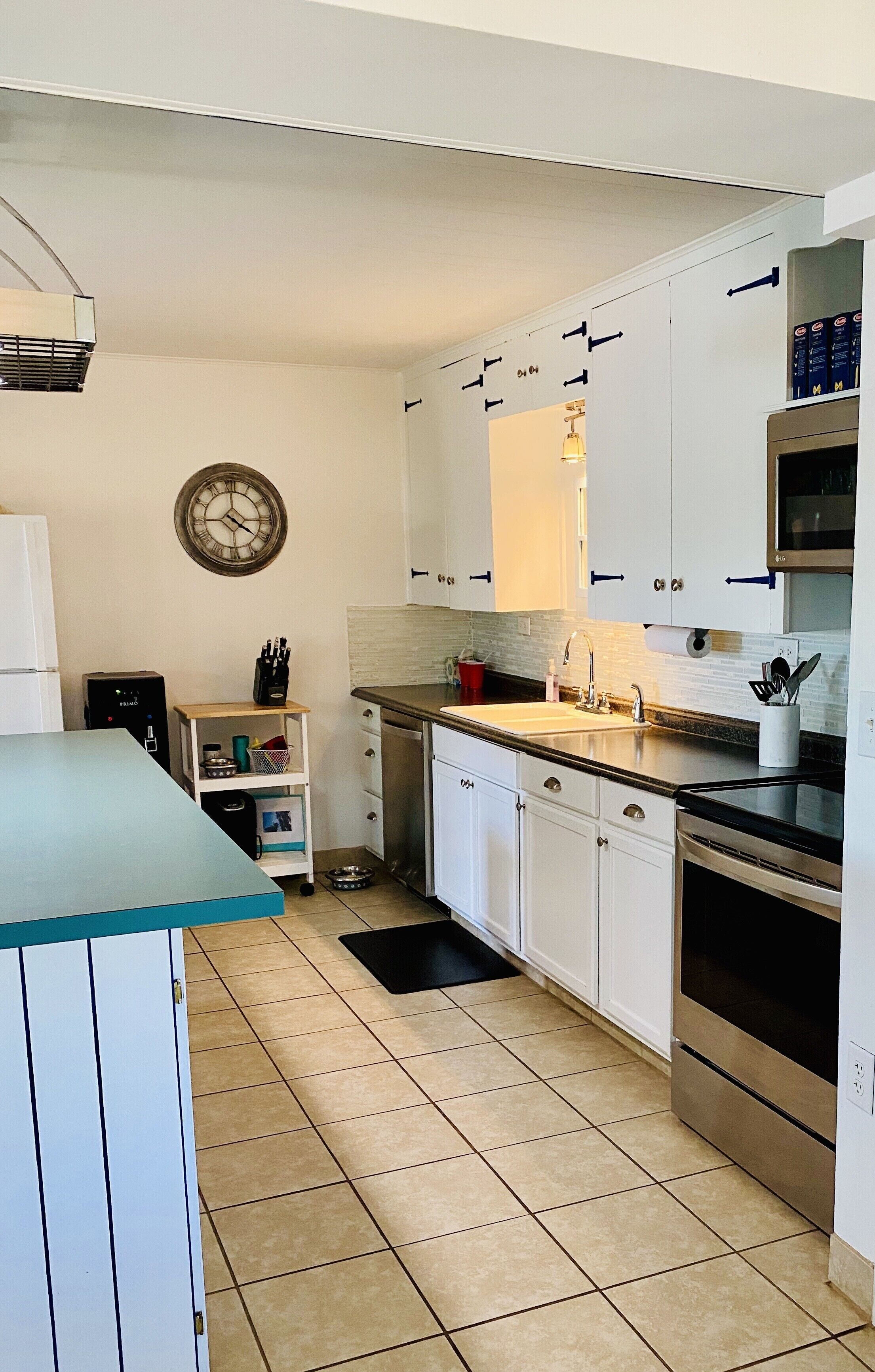 3 bedrooms, 1.25 baths right on Lake Nasworthy