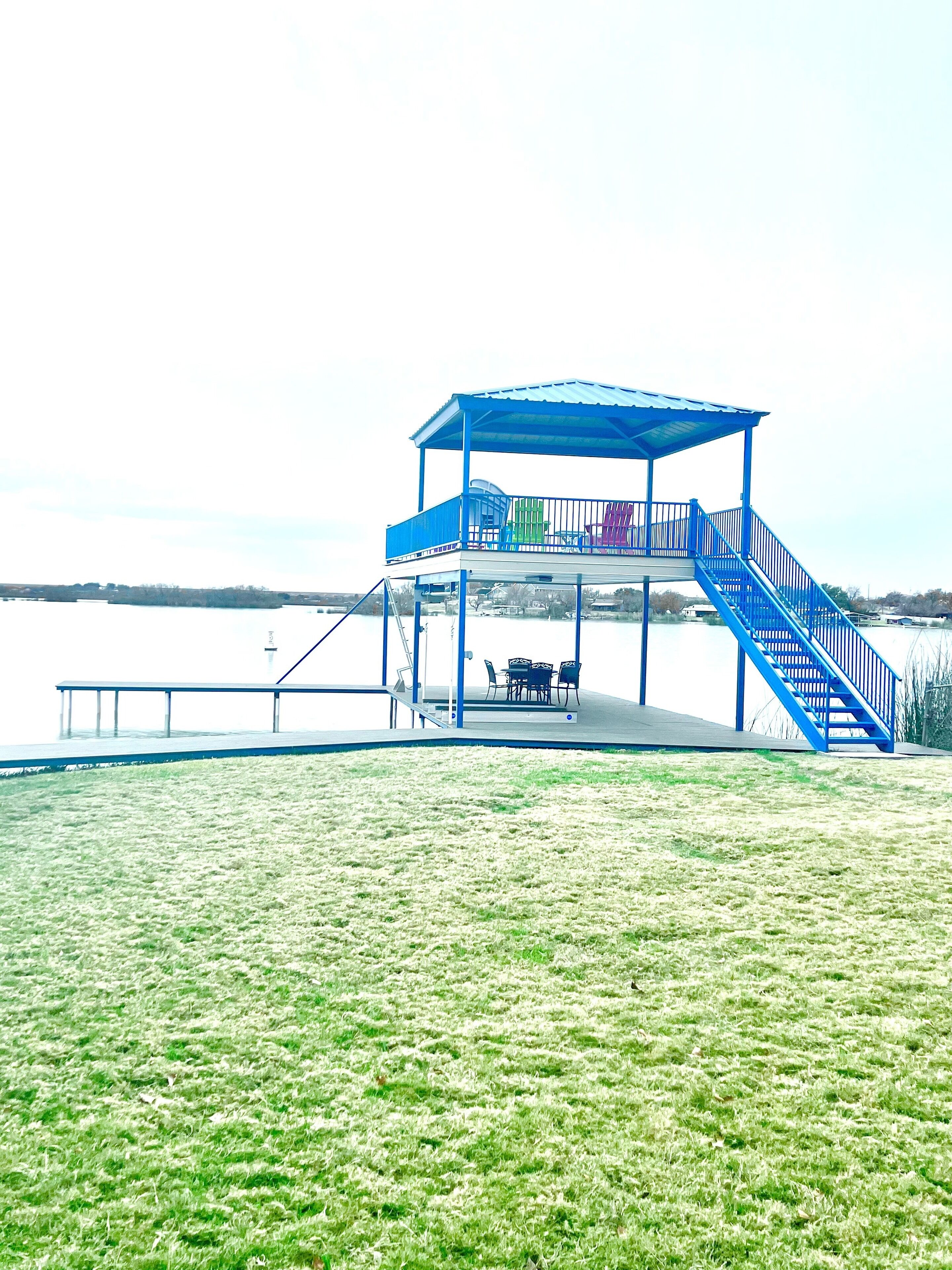 3 bedrooms, 1.25 baths right on Lake Nasworthy