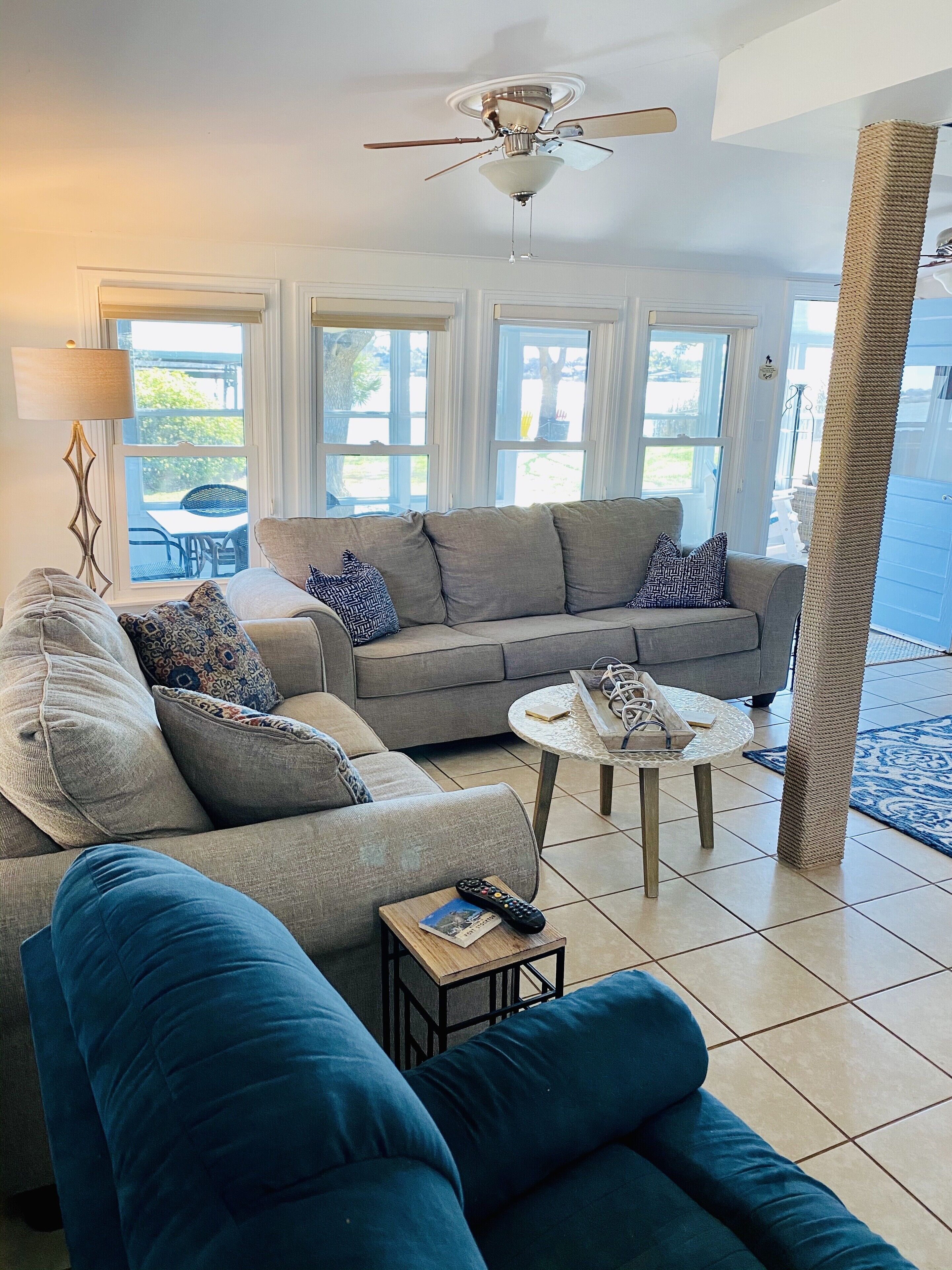 3 bedrooms, 1.25 baths right on Lake Nasworthy