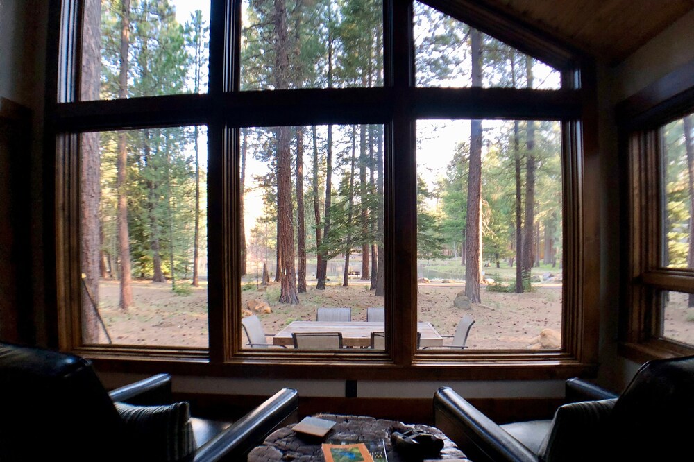 Lovely setting on Aspen Lake