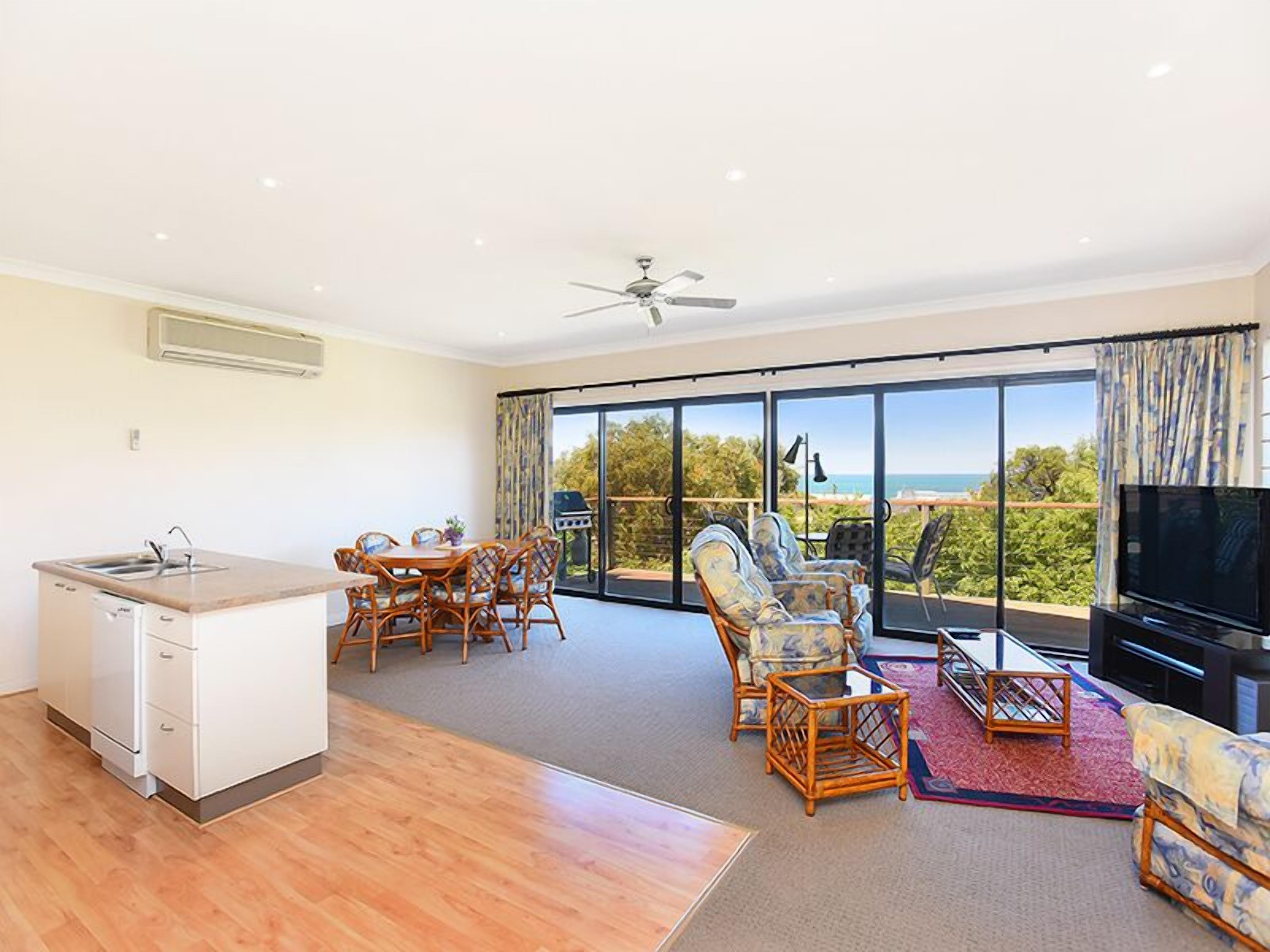 3A Rupara - Ocean Views - Family — image 3