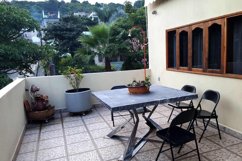 Casa Cumbre H cozy apartment in a spectacular views property