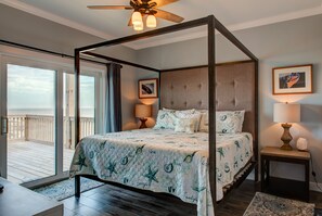 4 bedrooms, internet, bed sheets - Bayfront, custom home with a designer's touch! - Serenity Now (Dauphin Island)
