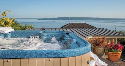 Suite with Puget Sound, Mount Rainier, & Olympic Views