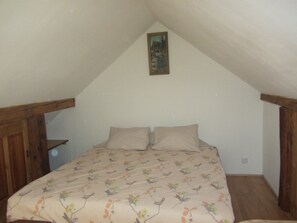 1 bedroom, internet, bed sheets