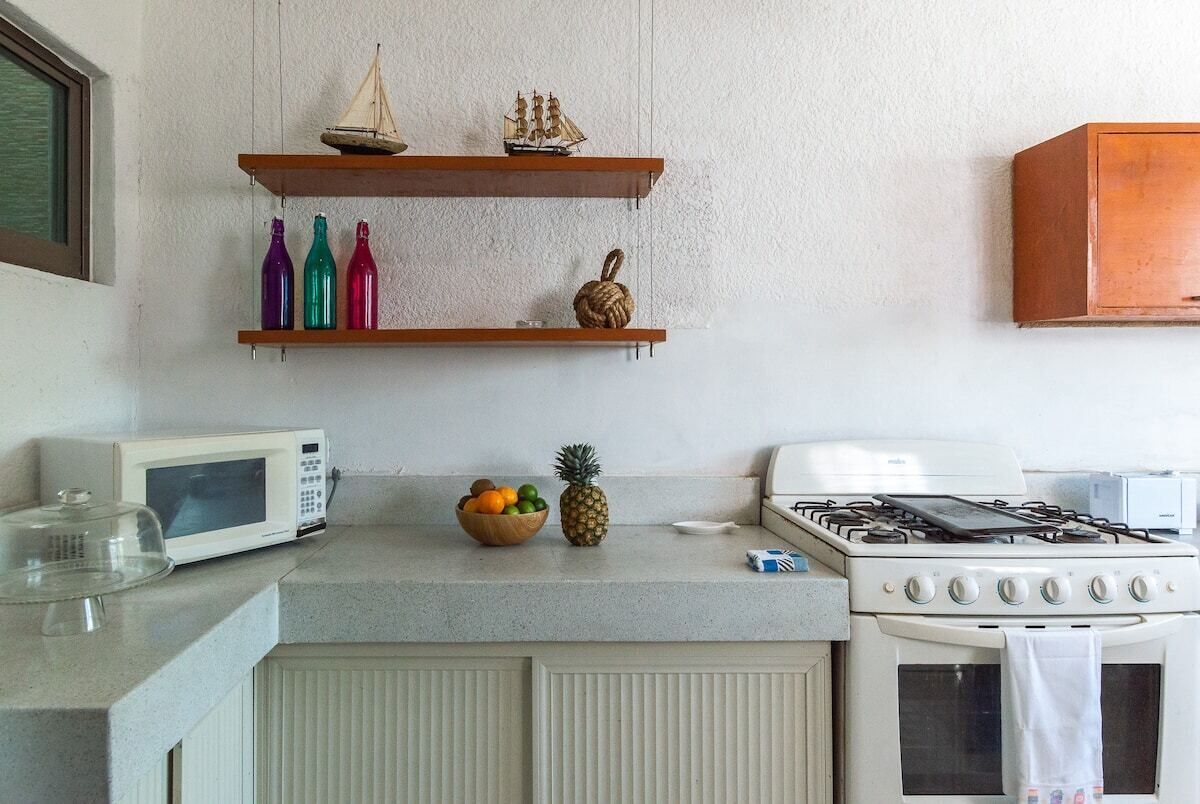 Beachfront Coastal Retreat with private pool & terrace / Villa Tajota