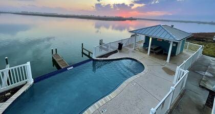 Waterfront Harbor View Hideaway