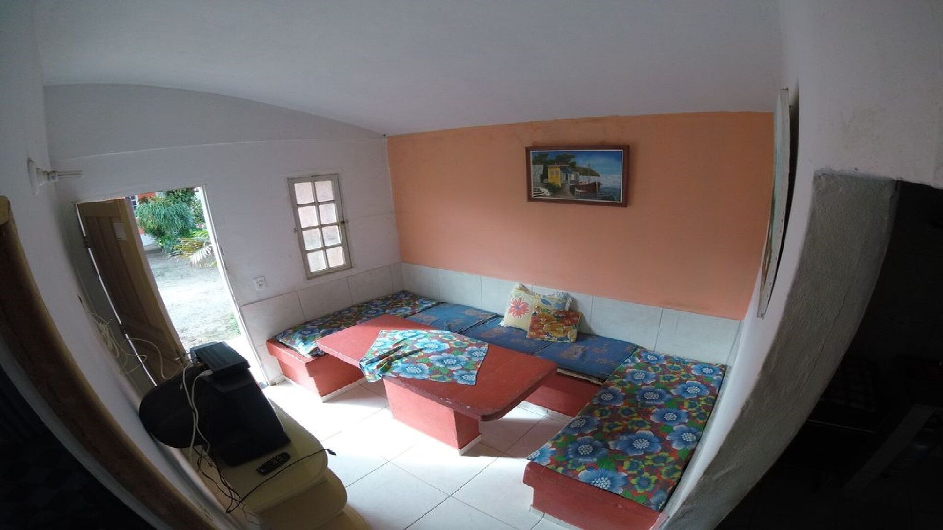 Condominium of ten chalets and swimming pool for guests. Excellent cost benefit.