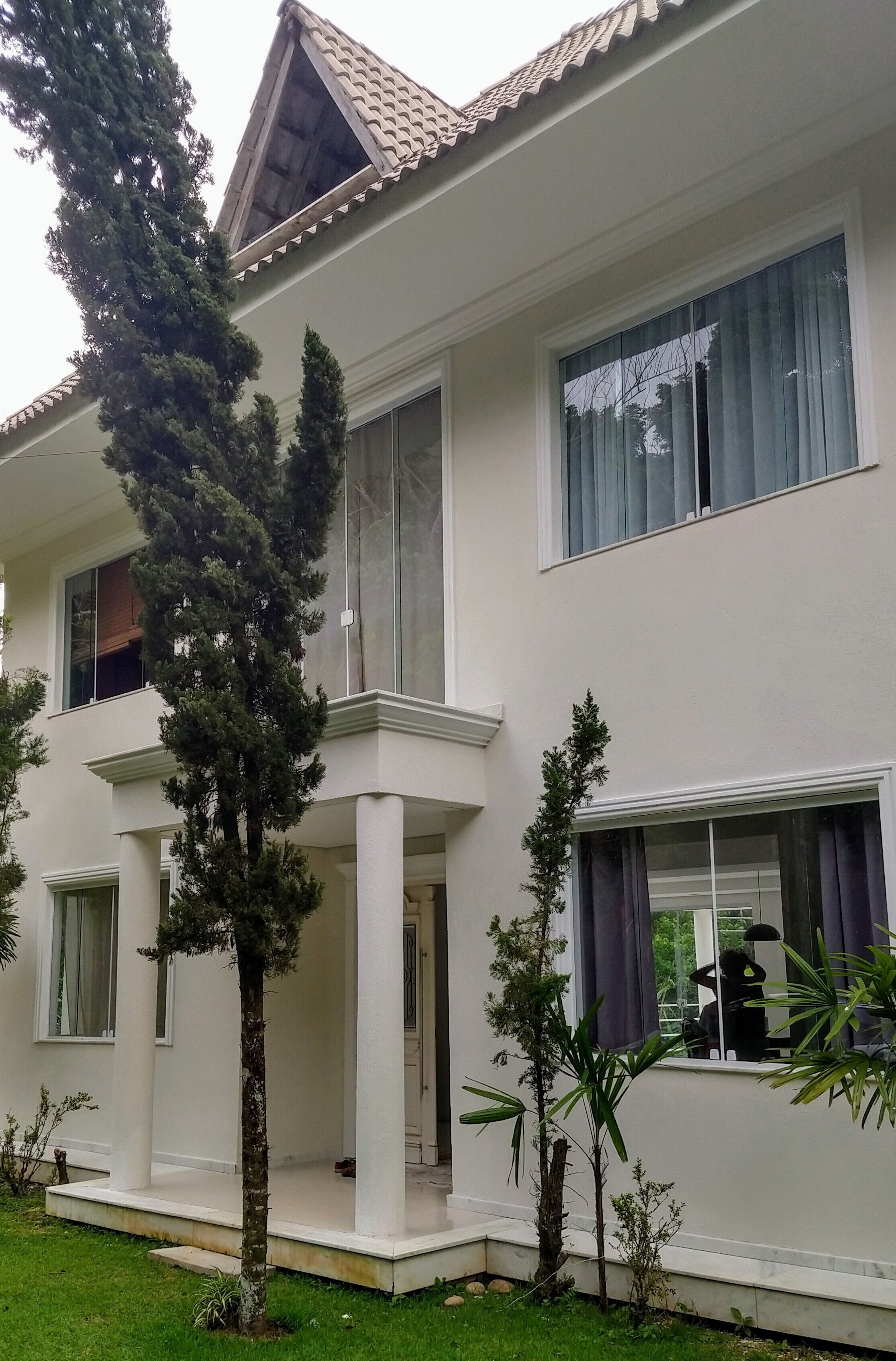 5 Suites in the best of Angra + Speedboat for Tours (Optional)