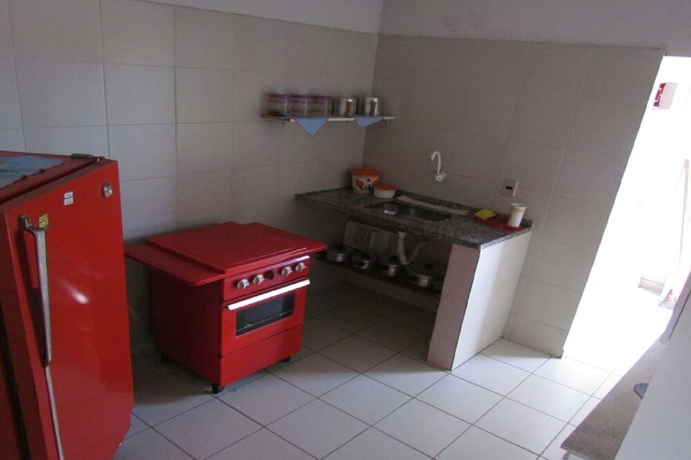 Condominium of ten chalets and swimming pool for guests. Excellent cost benefit.