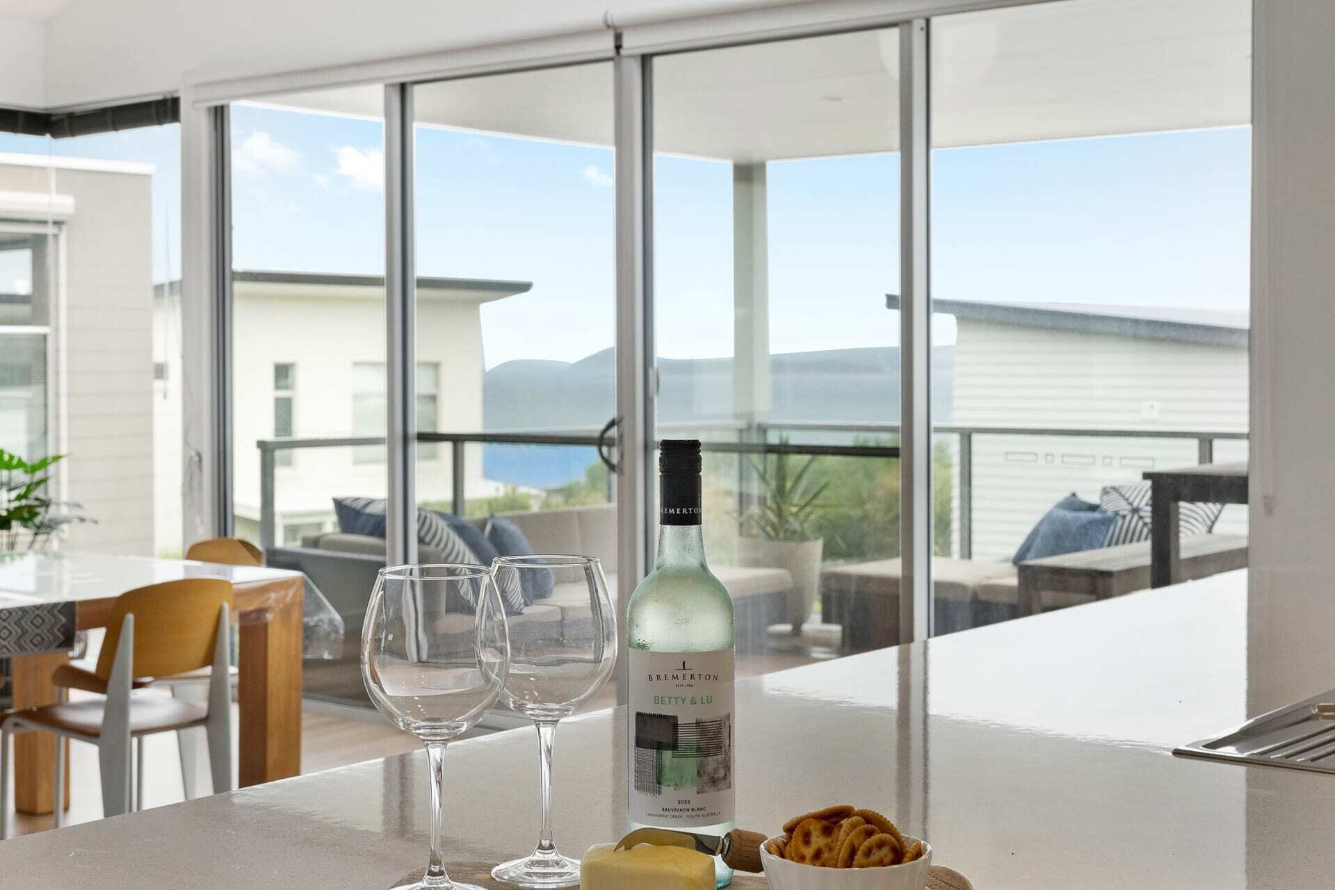 5 Chiton Ct - Luxury Near the Beach — image 3