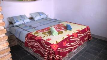 15 quartos, Wi-Fi, roupa de cama