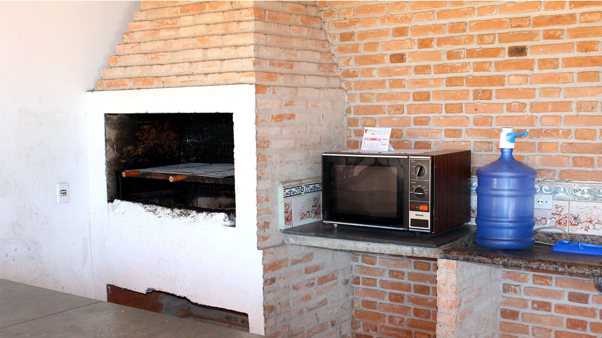 ** CORTESIA: Rent Weekends and between FRIDAY from 18:00