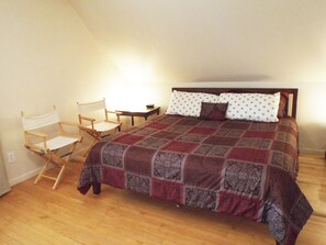 3 soverom, skrivebord, strykejern/-brett og wi-fi (inkludert)