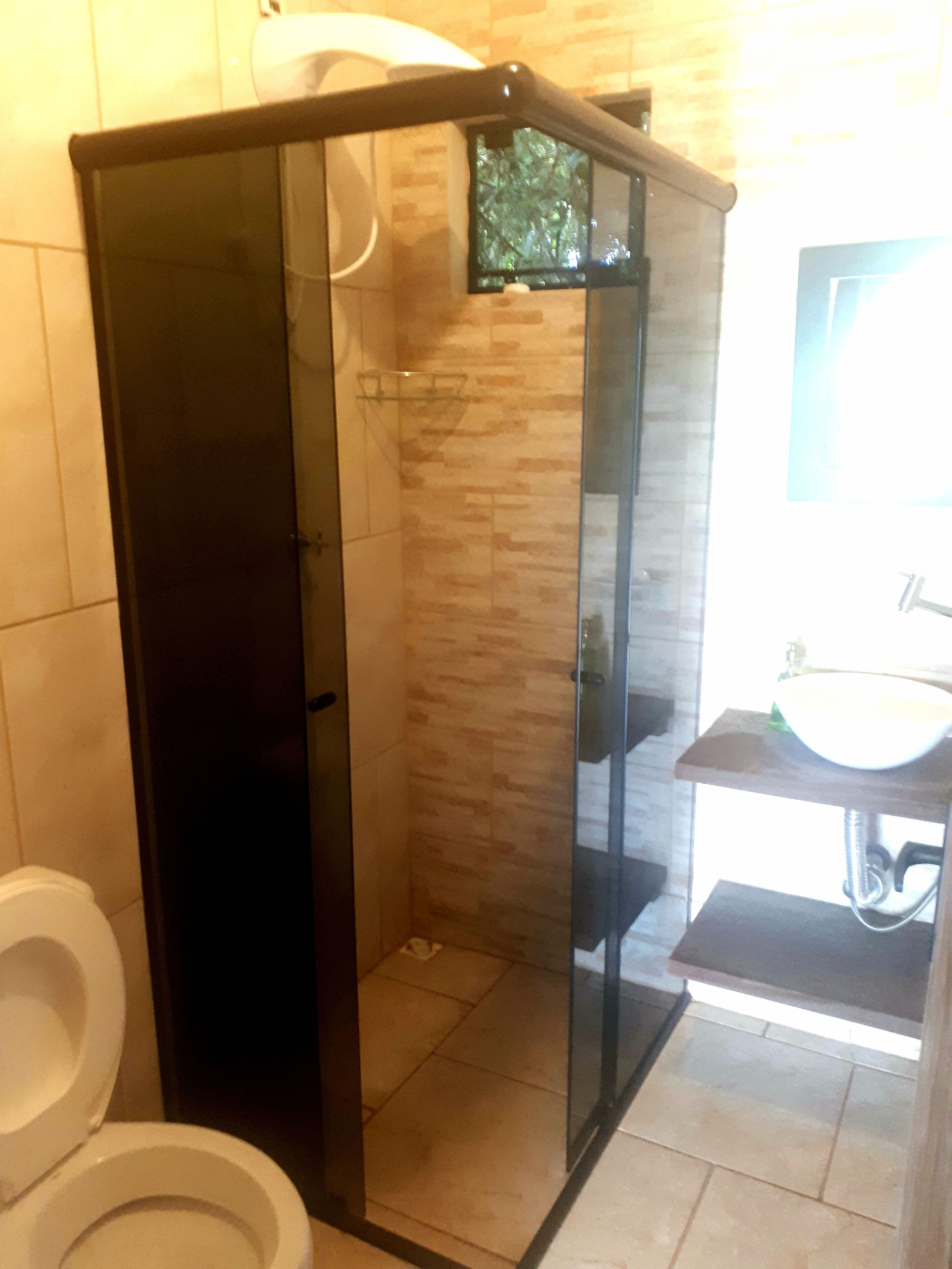 Cabanas do Beto - Praia do Rosa / SC. Beautiful cabin in cond. closed beautiful view